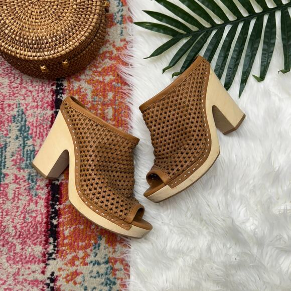 Dolce Vita Shoes - Dolce Vita Brooks Mule Sandal 9 Brown Leather Perforated Chunky Platform Slip On